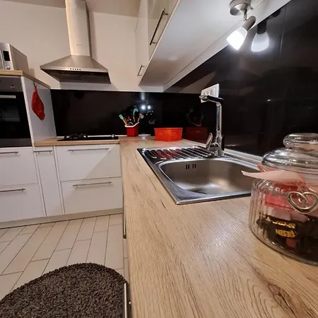 Apartman Leilani Apartman *