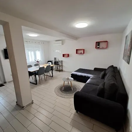 Apartman Leilani Апартаменты *